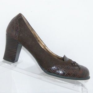 Mudd Lizzbeth brown croc print wingtip heels 9.5M